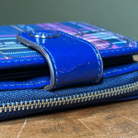 COACH Signature Tartan Snap Wallet - Picture 5 of 16